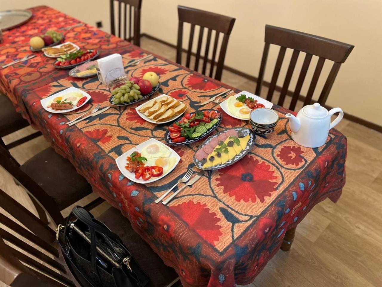 "S E A S O N S" Apartman Szamarkand Kültér fotó